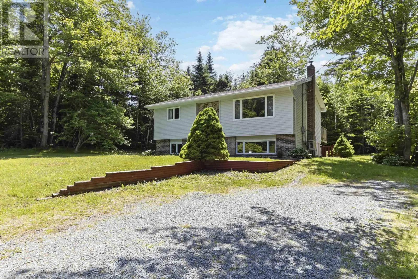 746 Myra Road