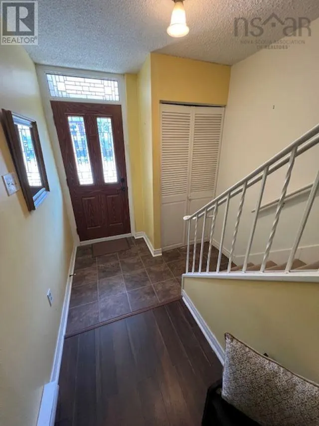 5551 Stoneham