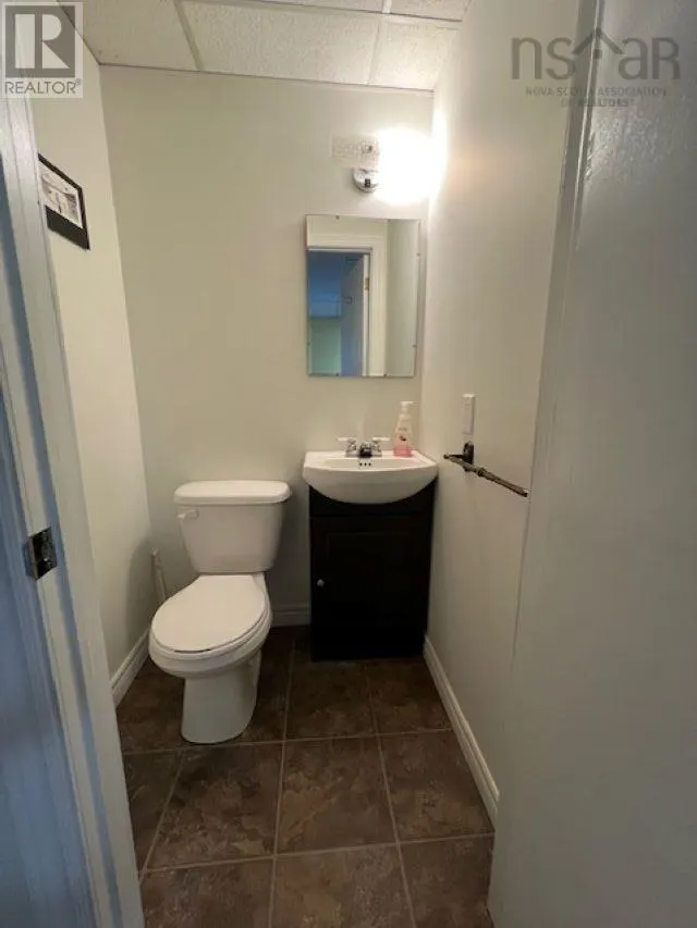 5551 Stoneham