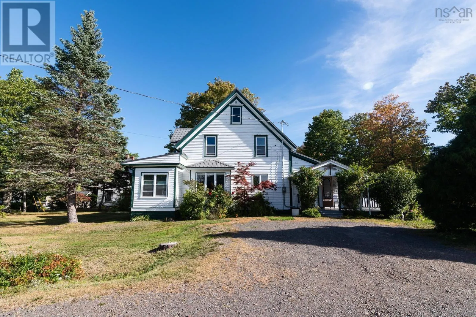 28 Maple Avenue