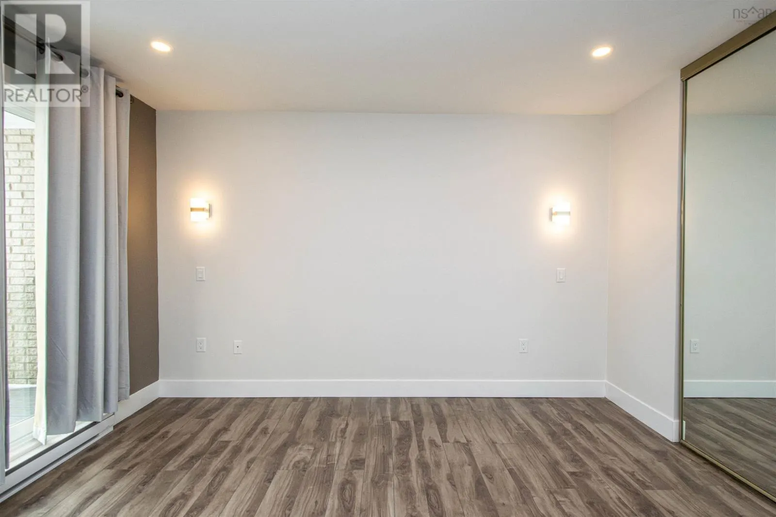 5877 Gainsborough Place