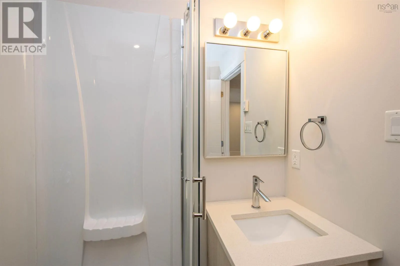 5877 Gainsborough Place