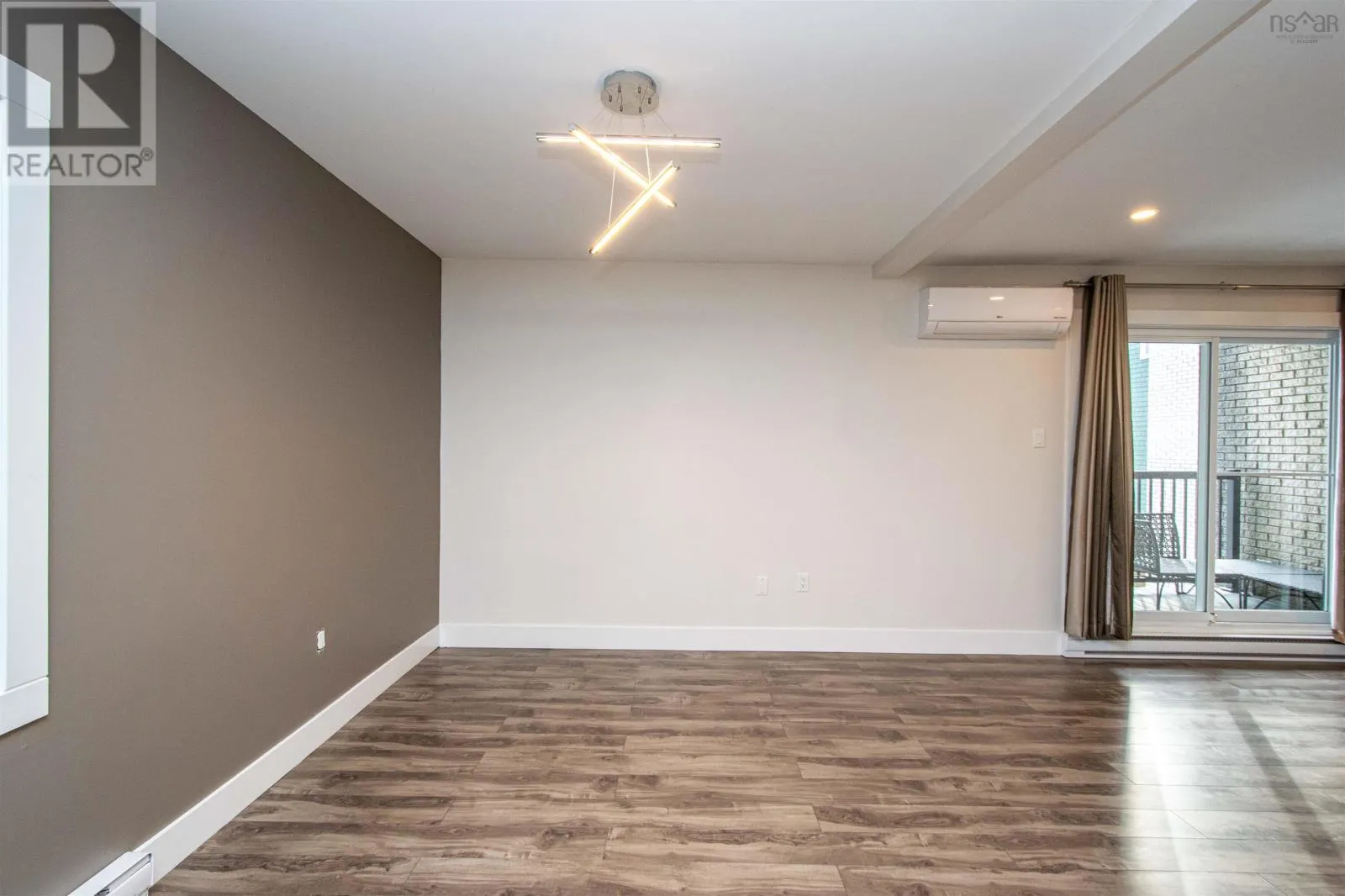 5877 Gainsborough Place