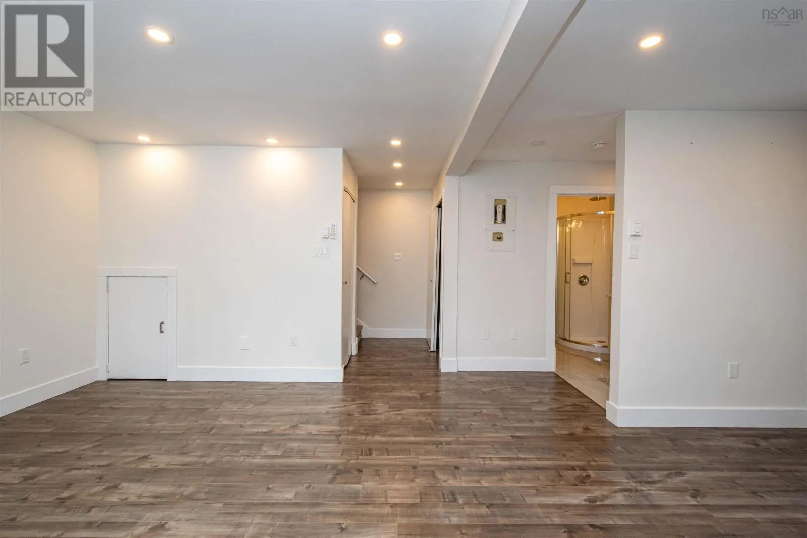 5877 Gainsborough Place
