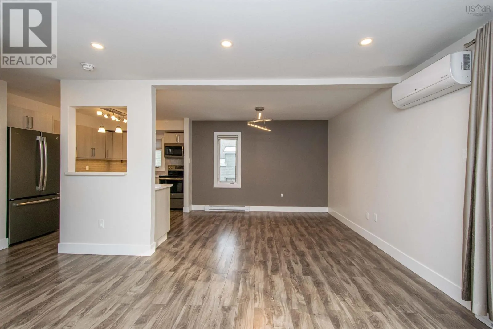 5877 Gainsborough Place