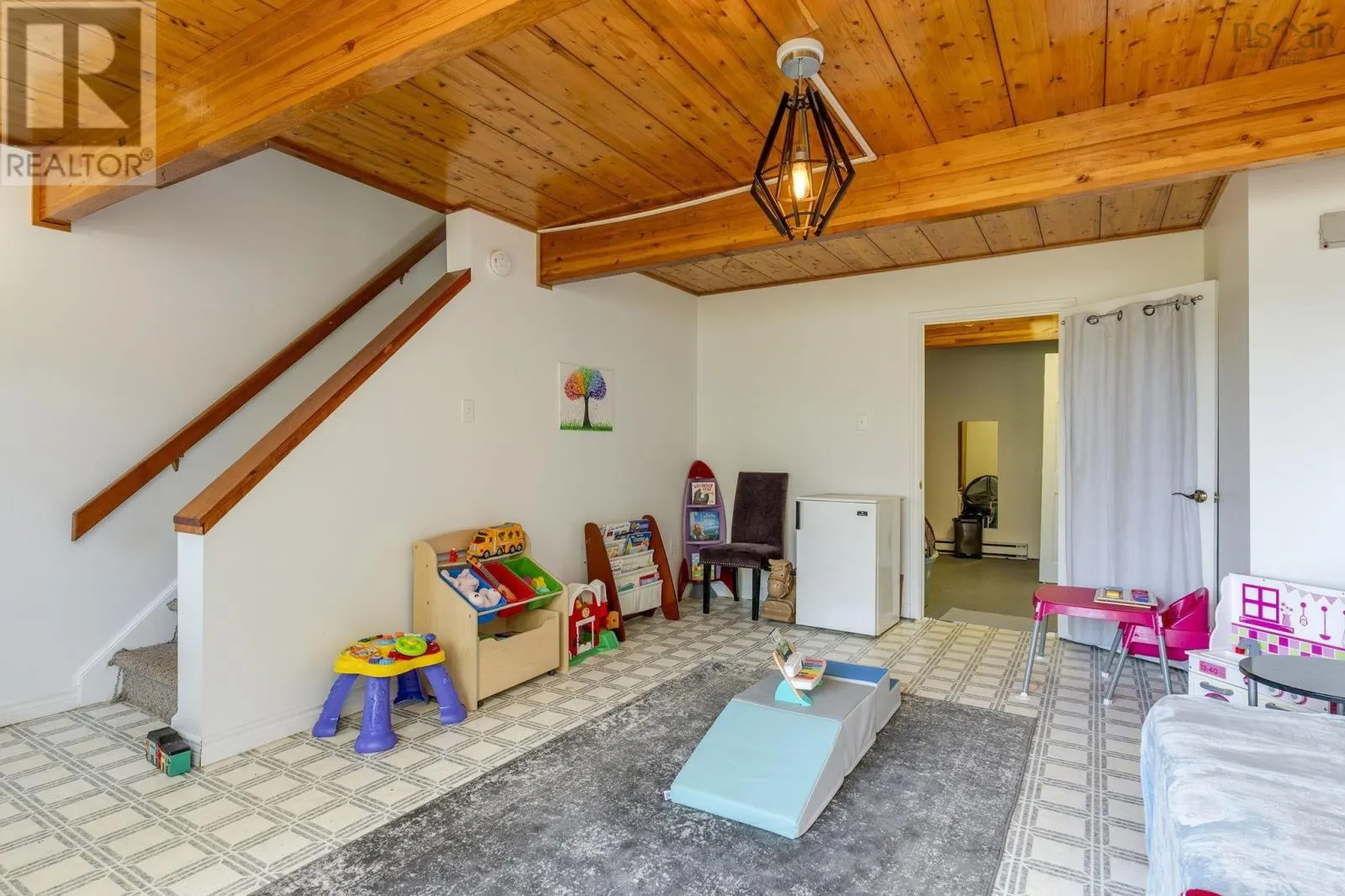 116 Bromley Road
