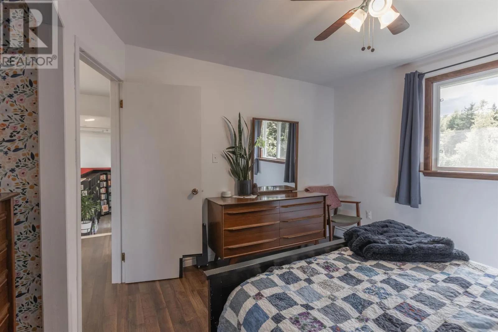 364 South Montague Road|RTE 353