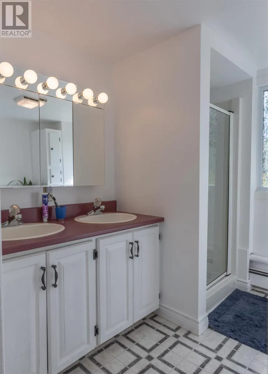 364 South Montague Road|RTE 353