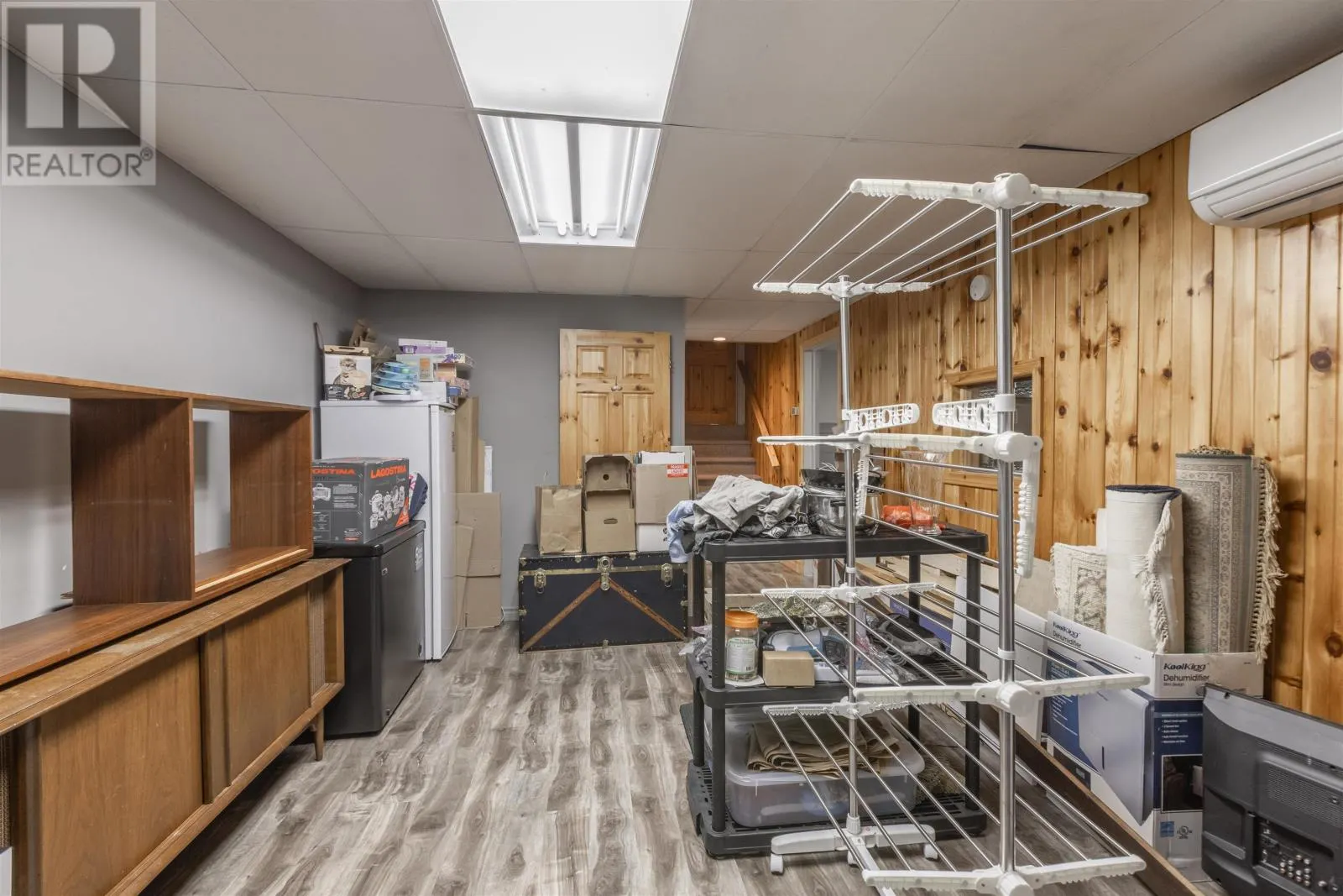 364 South Montague Road|RTE 353