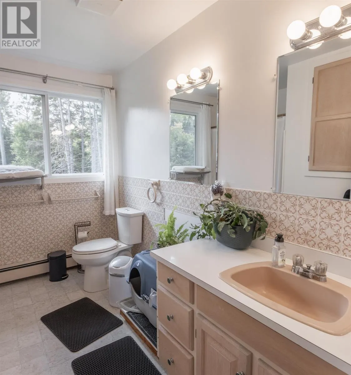 364 South Montague Road|RTE 353