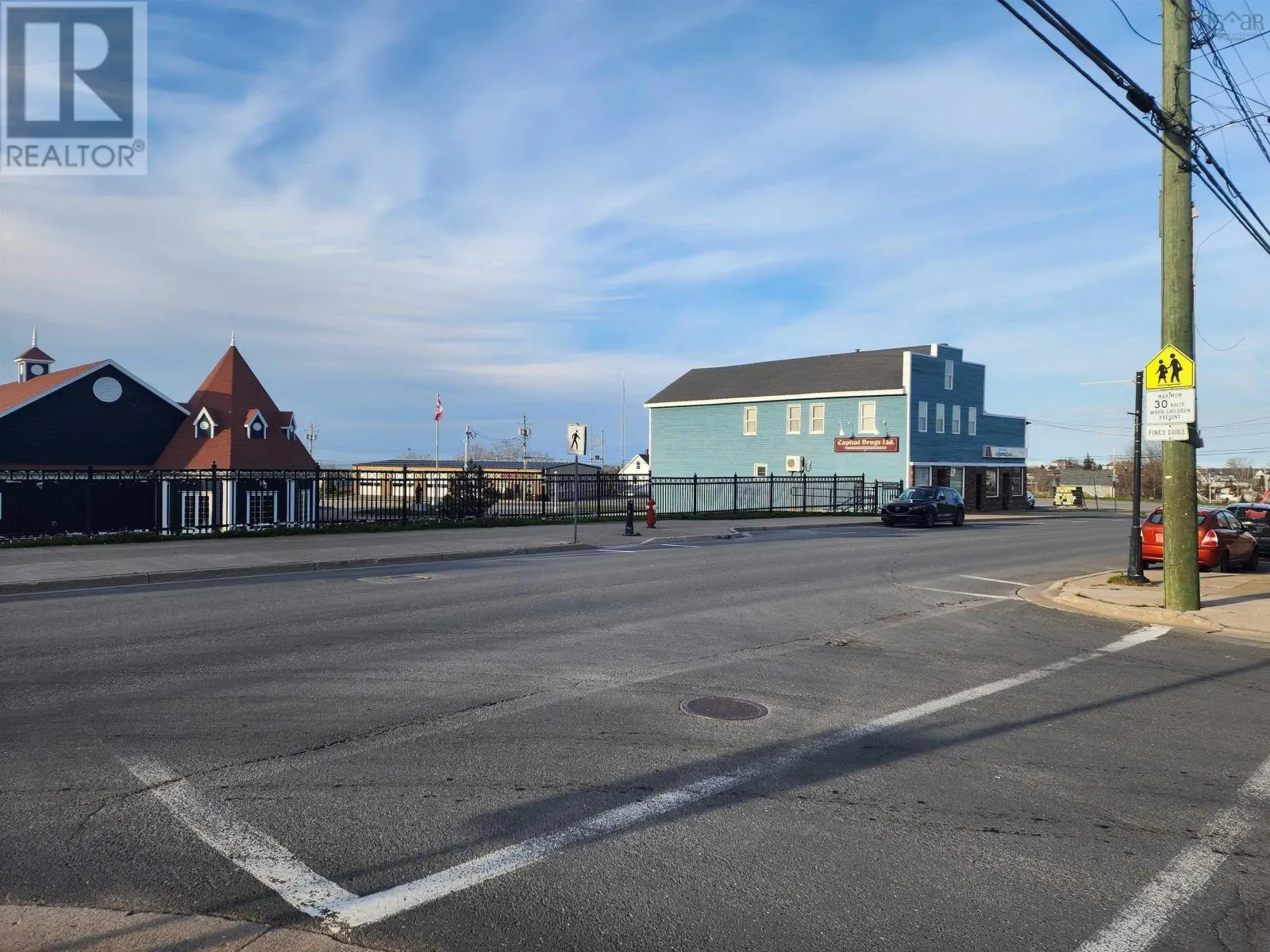 785 Main Street