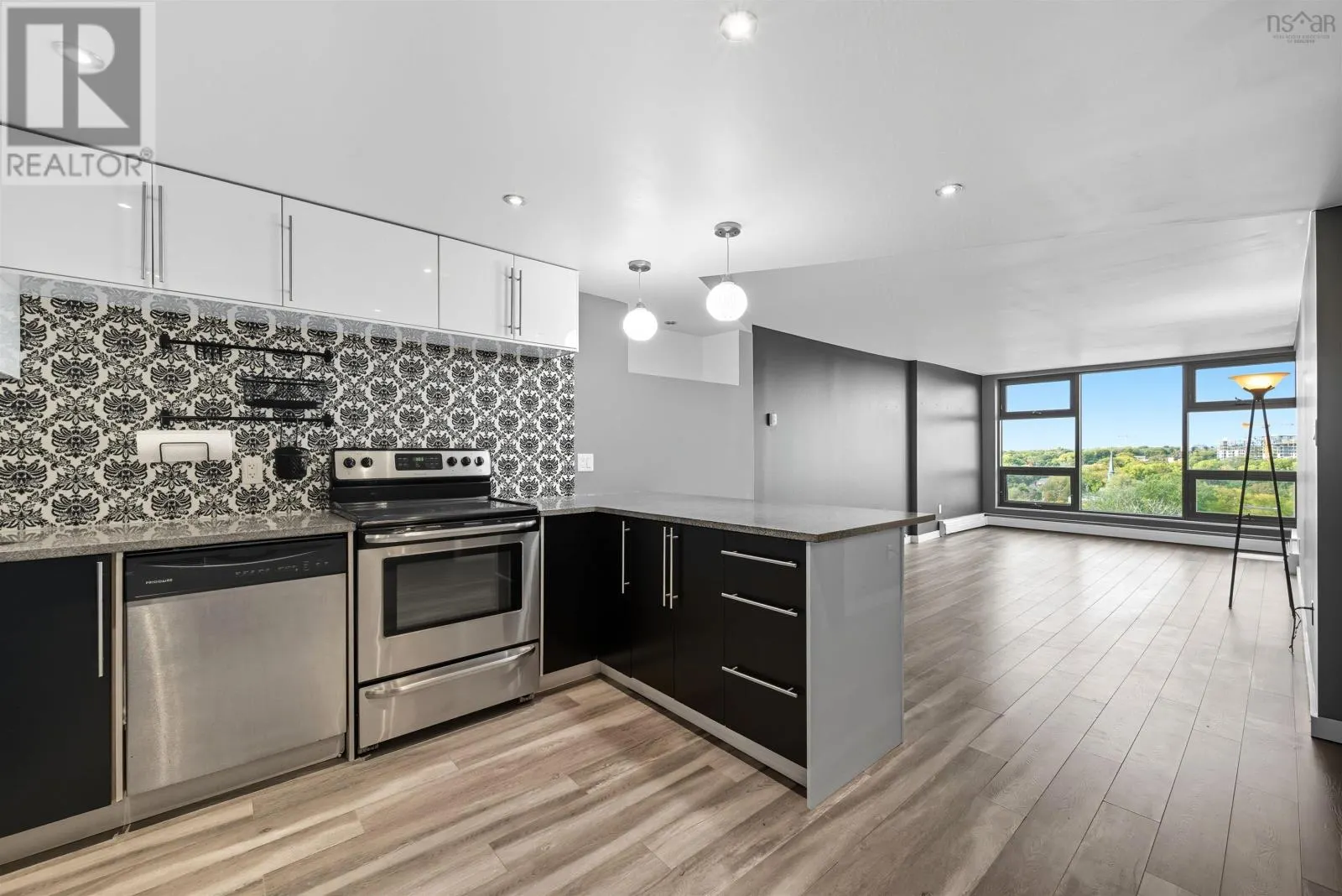 1101 6369 Coburg Road