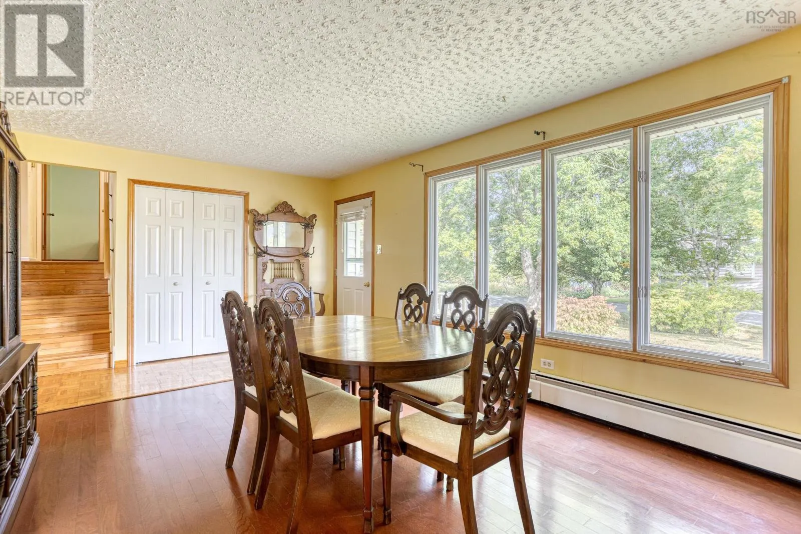 137 Tideview Drive