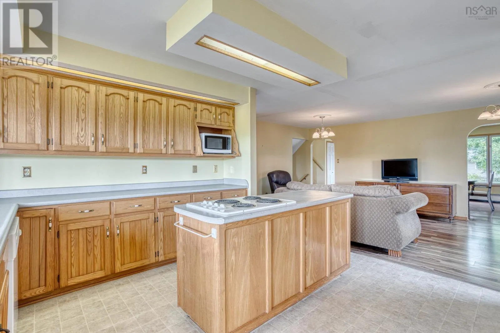 137 Tideview Drive