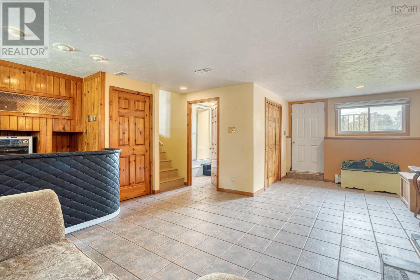137 Tideview Drive