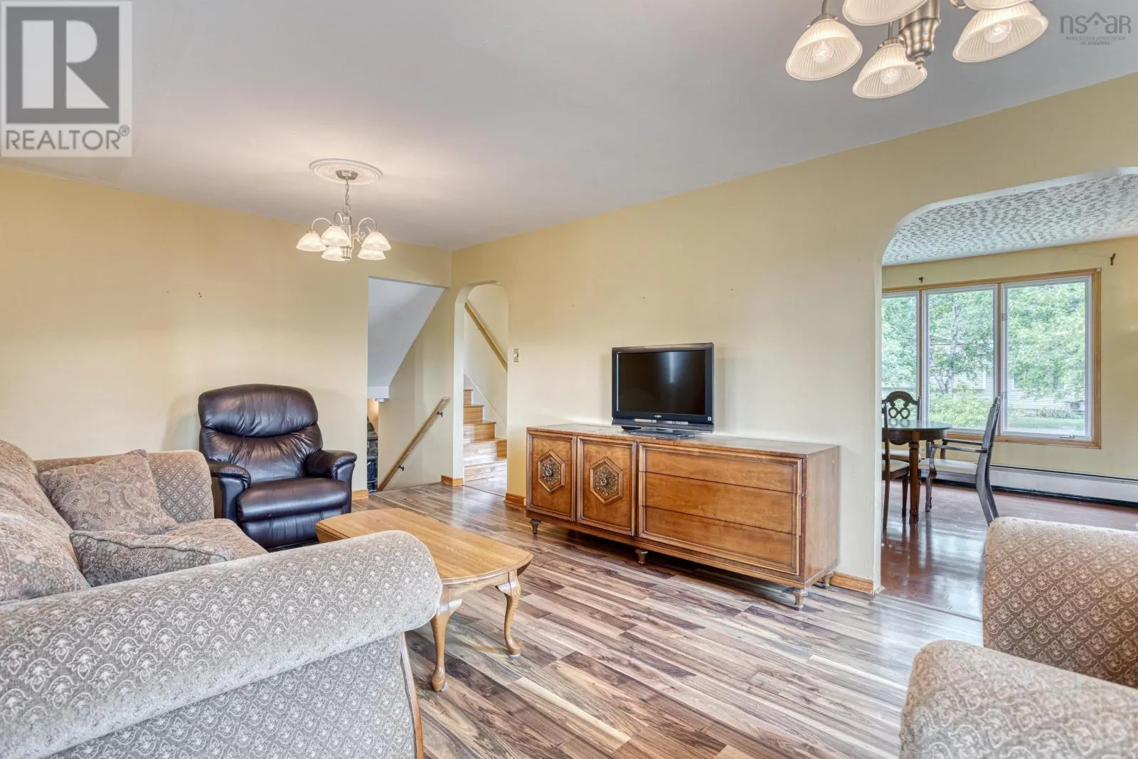 137 Tideview Drive