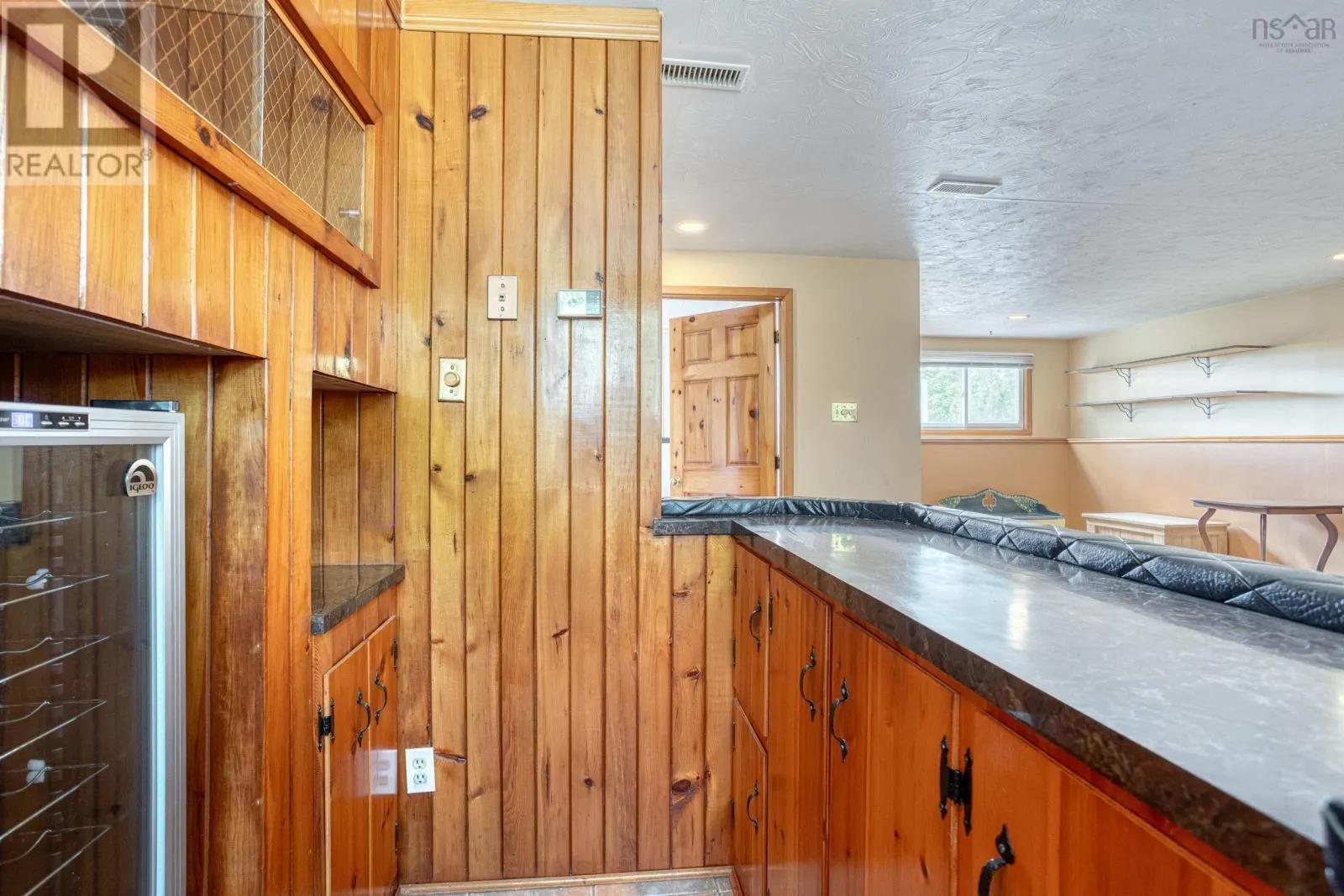 137 Tideview Drive