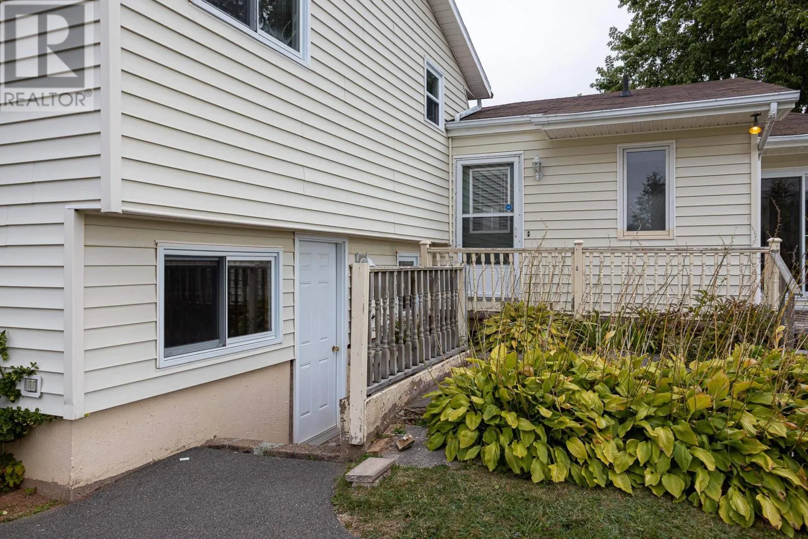 137 Tideview Drive
