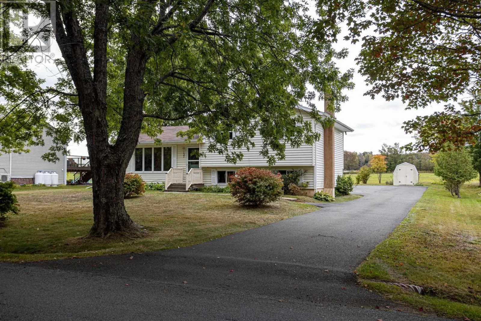 137 Tideview Drive