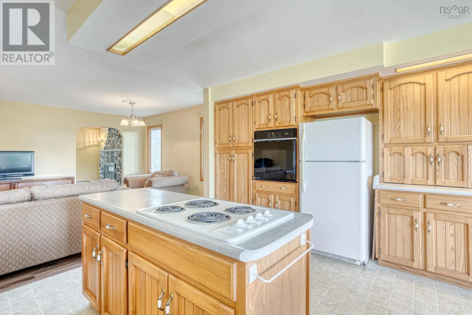 137 Tideview Drive