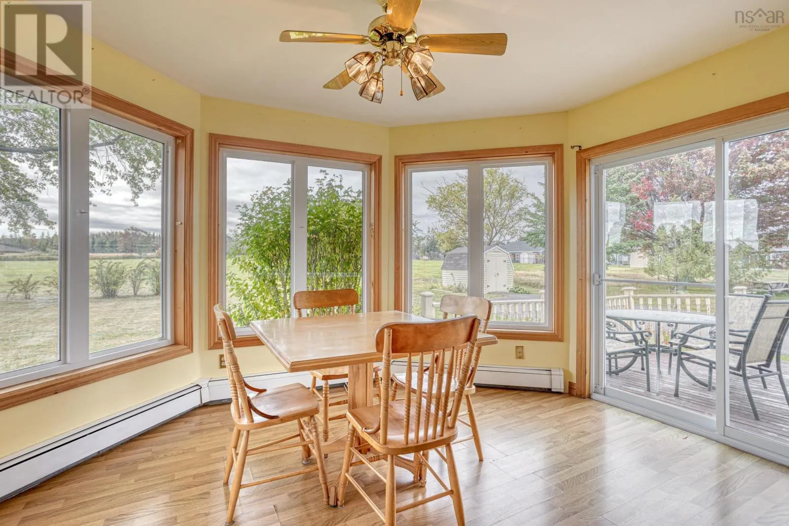 137 Tideview Drive