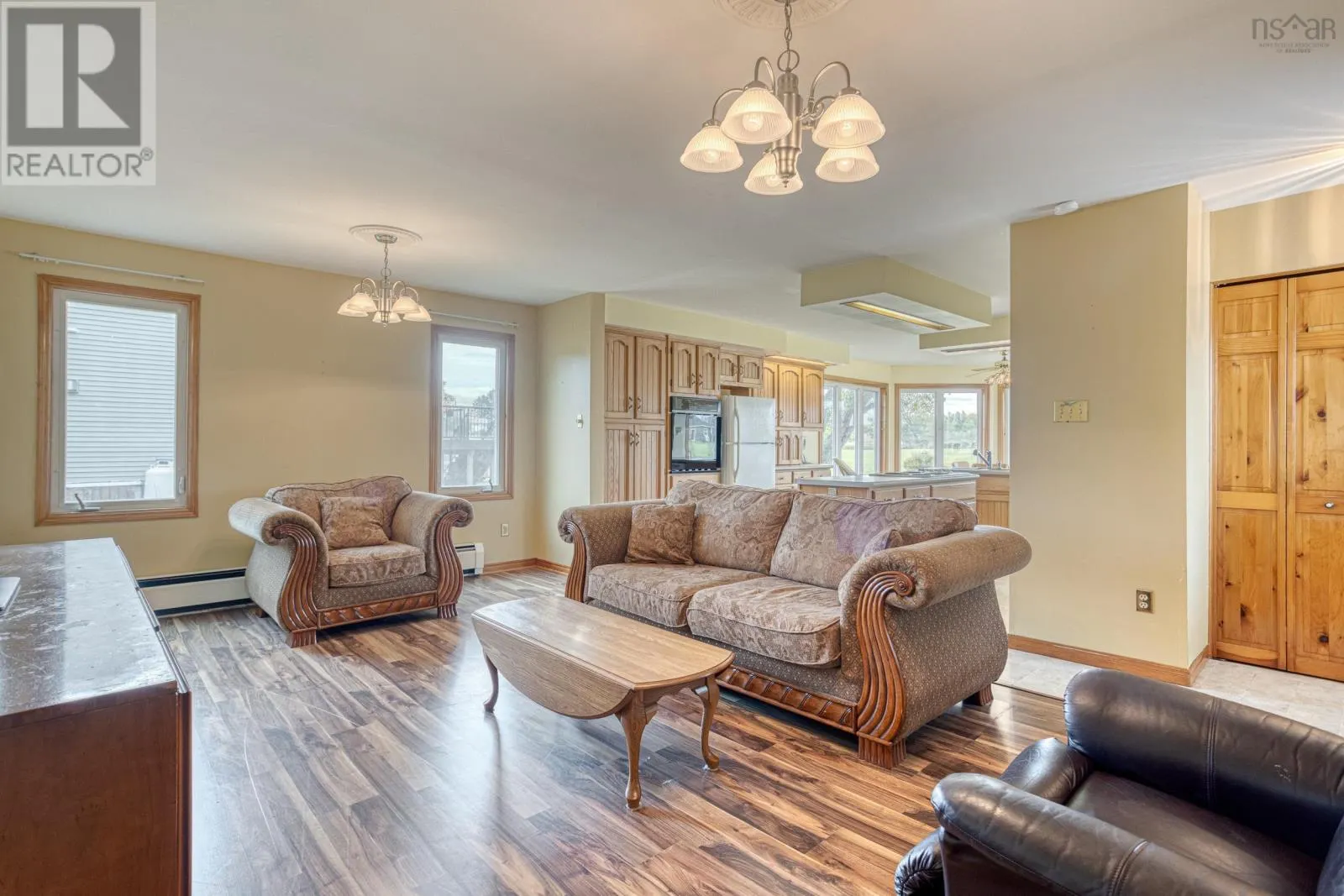 137 Tideview Drive