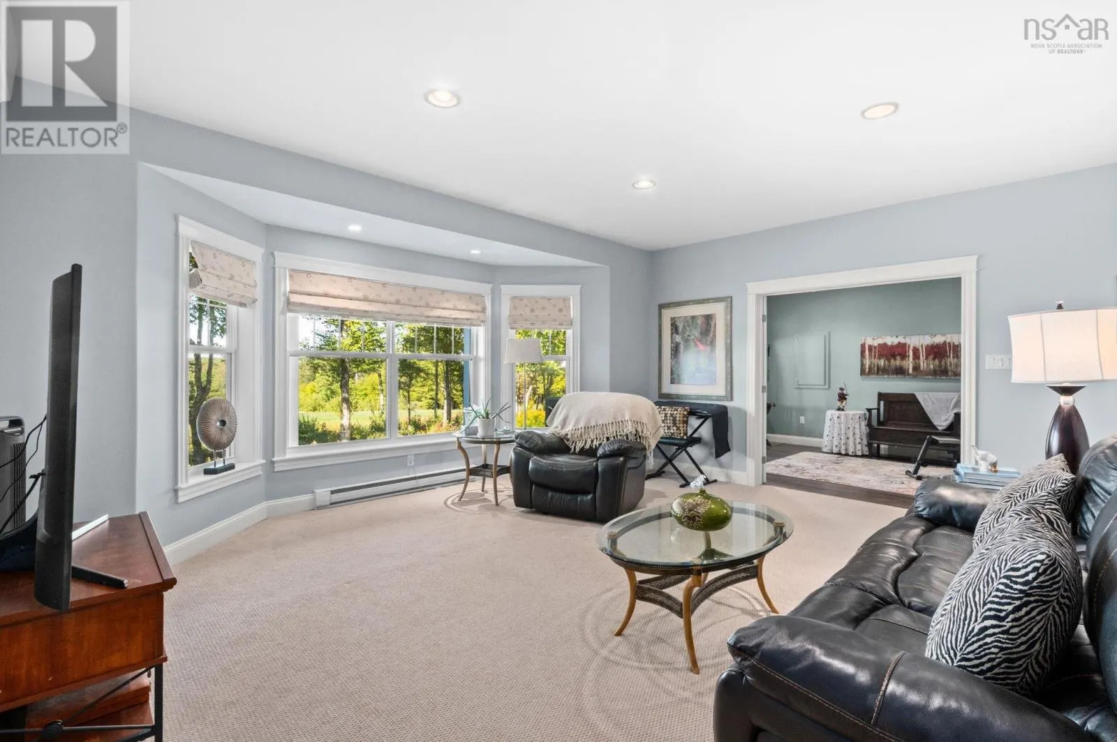 82 Greenside Lane