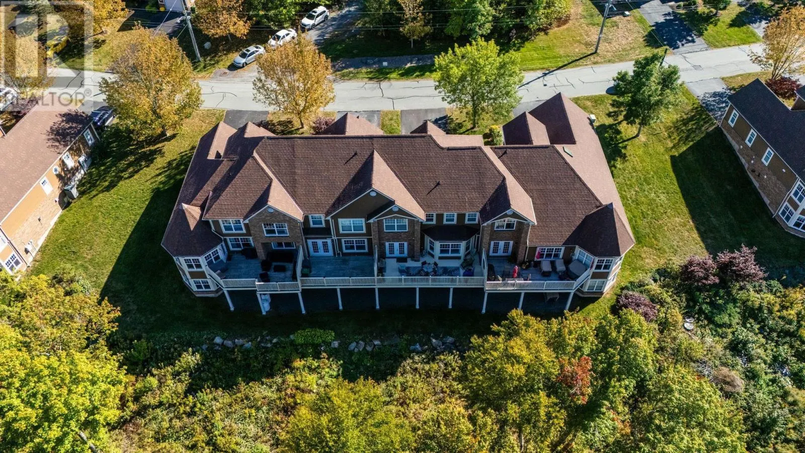82 Greenside Lane