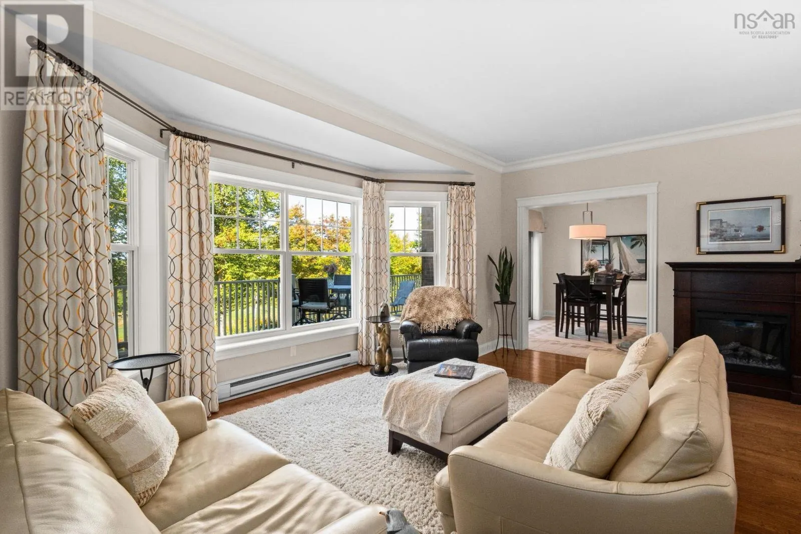 82 Greenside Lane