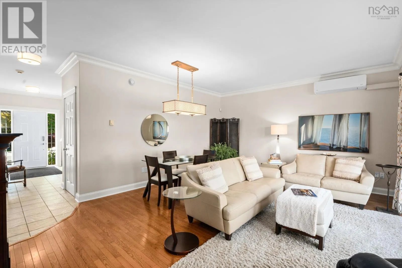 82 Greenside Lane