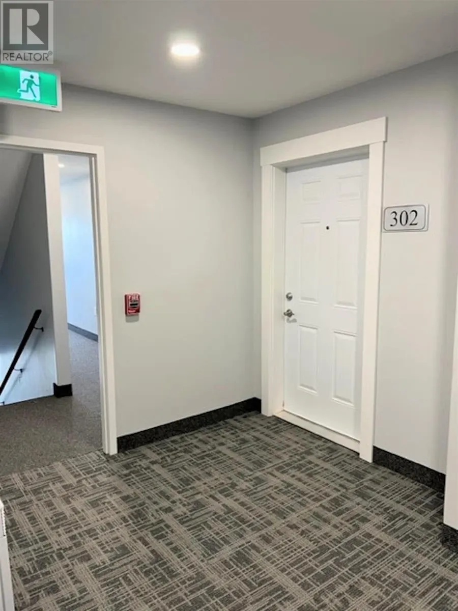 302-24 Gilbert Drive