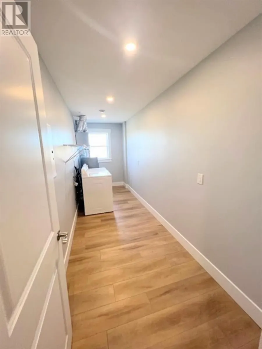 302-24 Gilbert Drive