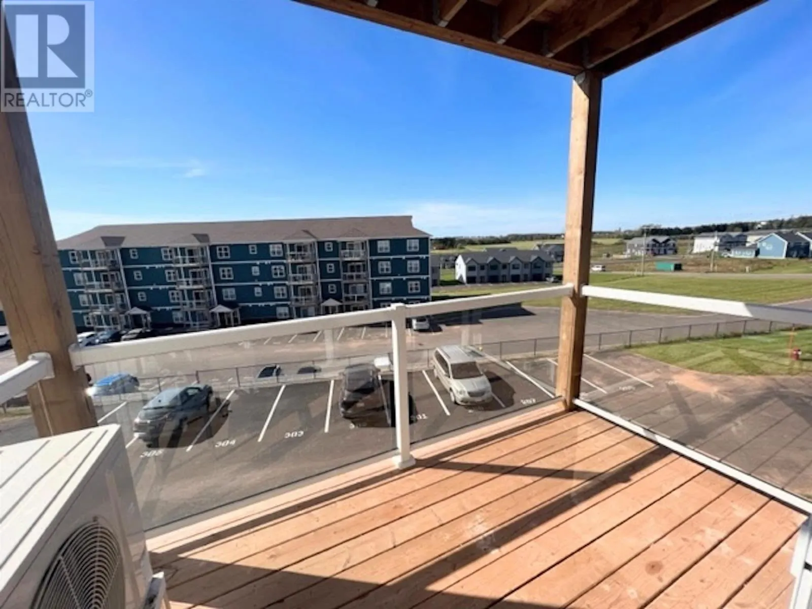 302-24 Gilbert Drive