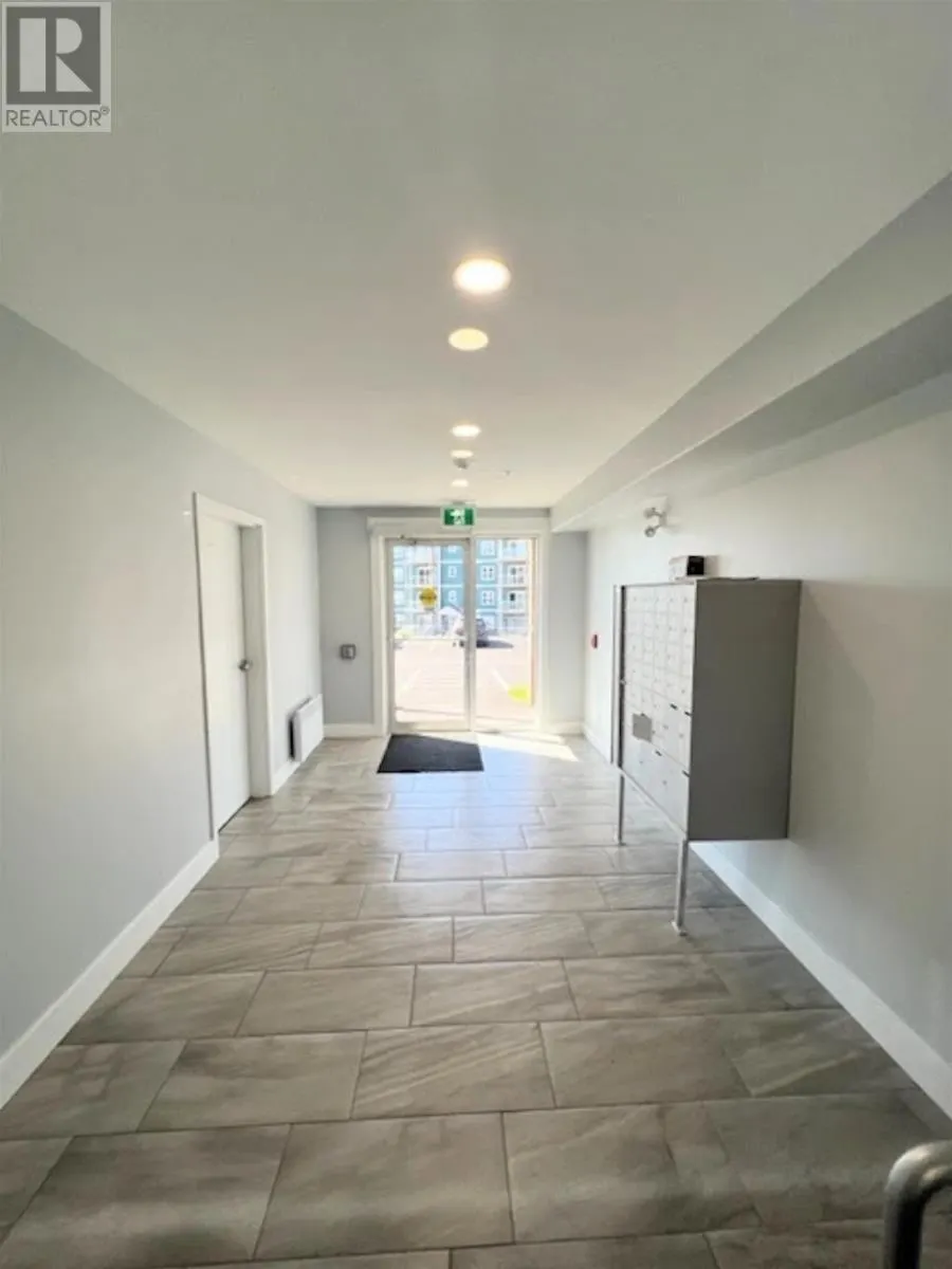 302-24 Gilbert Drive