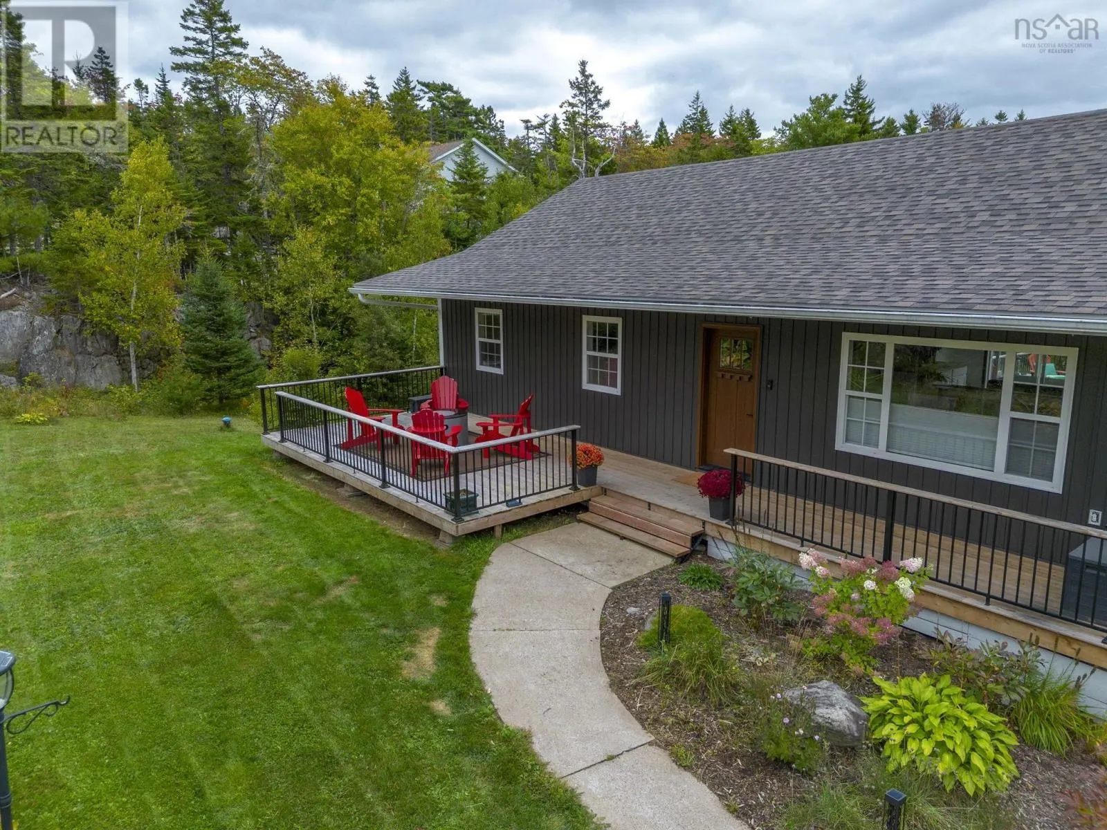 64 Sandy Lane