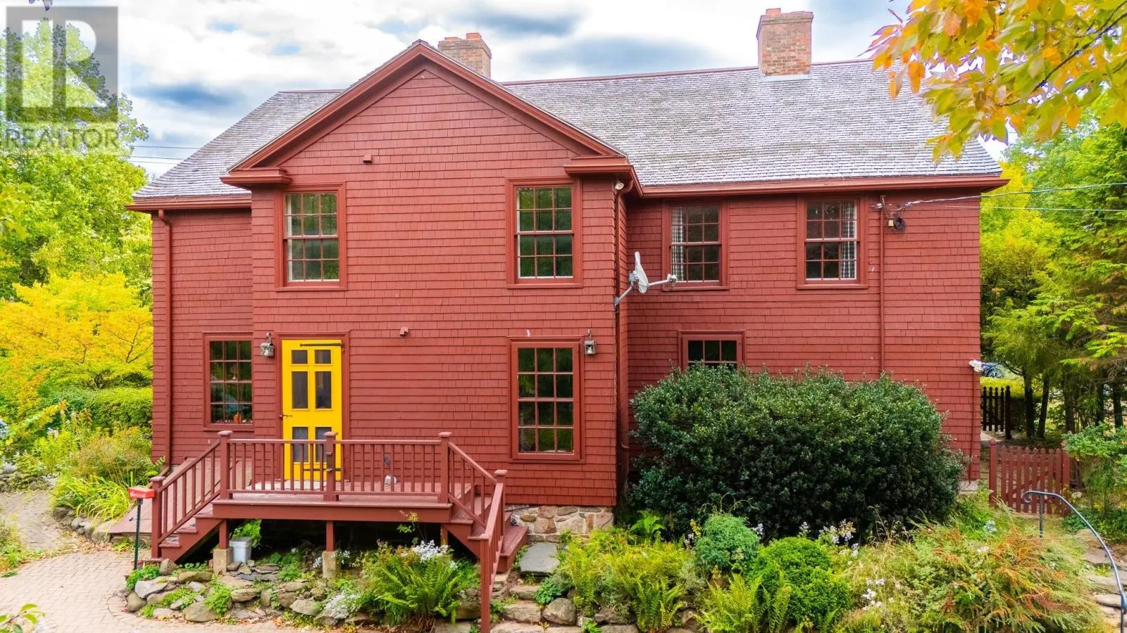 654 Main Street