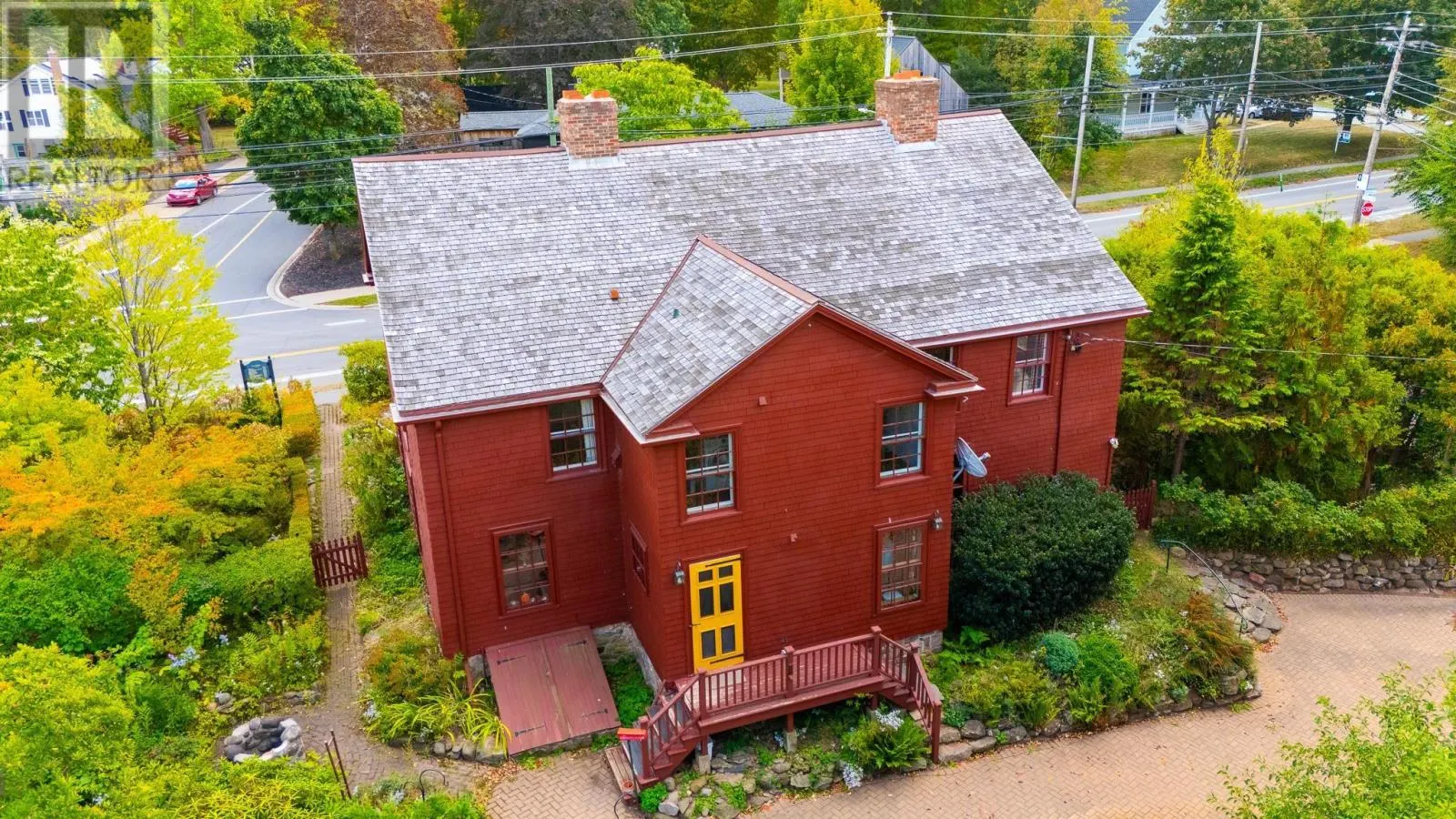 654 Main Street
