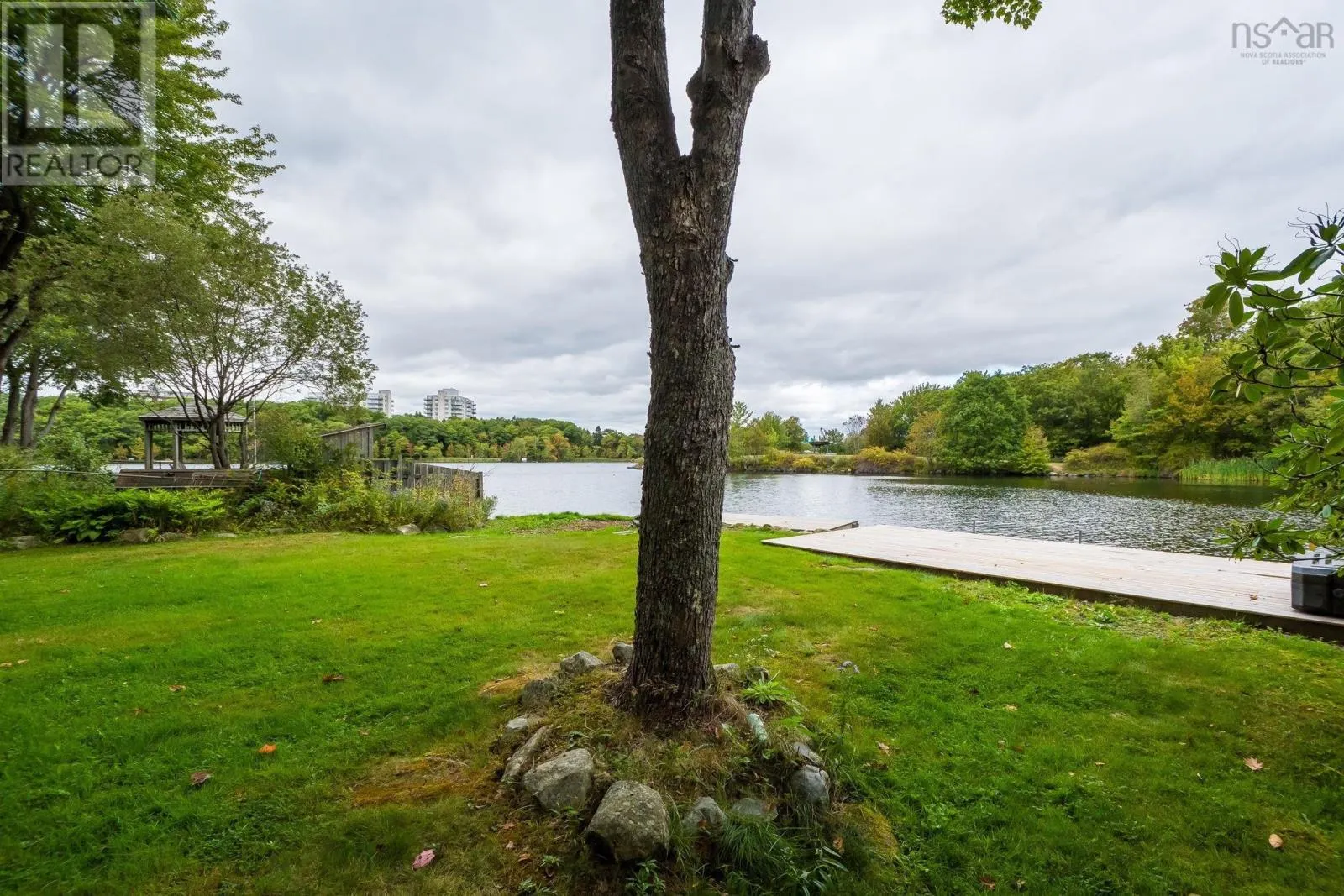 17B Lakeview Point Road