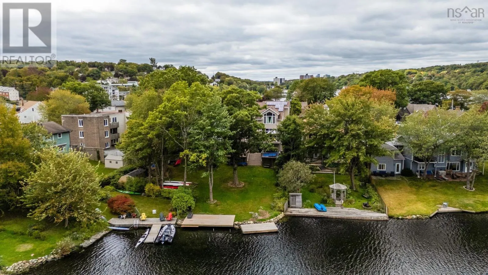 17B Lakeview Point Road