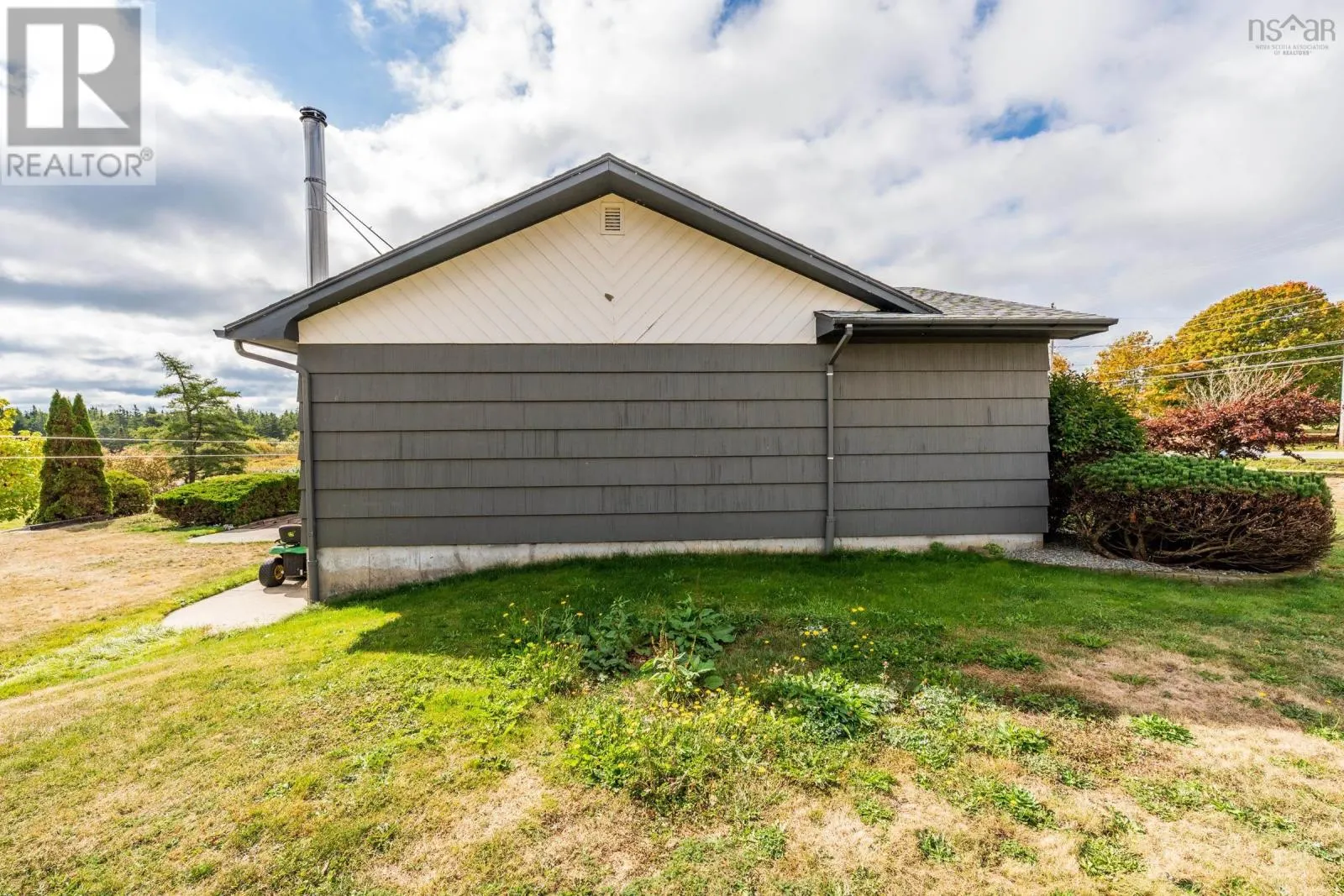 7068 Highway 1