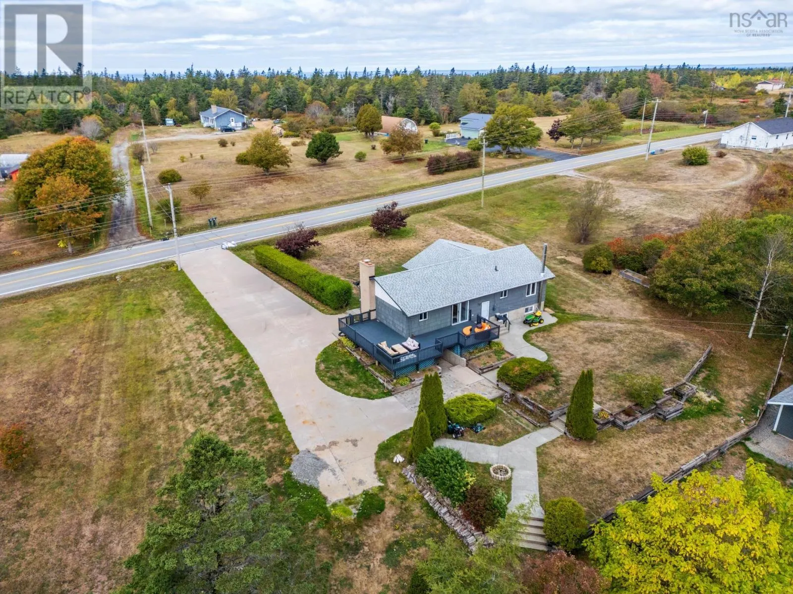 7068 Highway 1