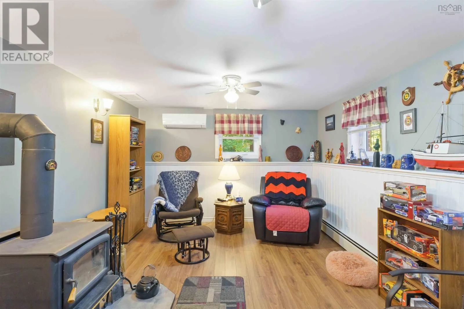 389 Hall Road