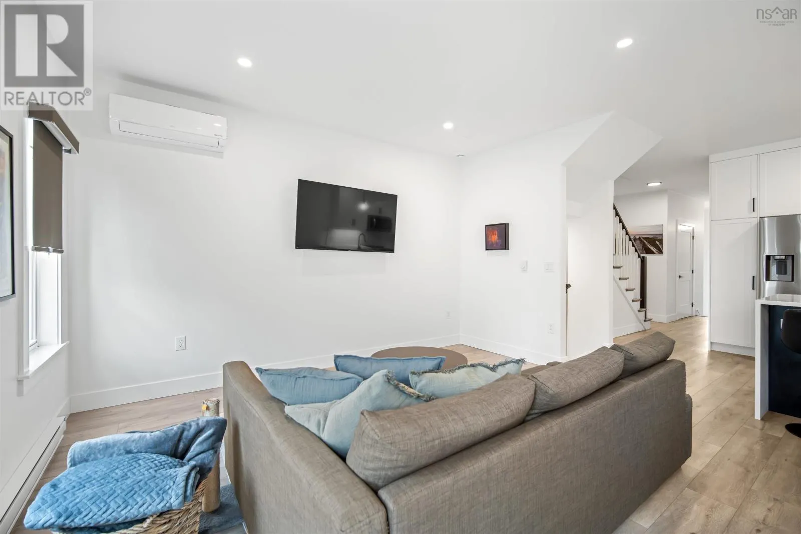 597 Cowie Hill Road