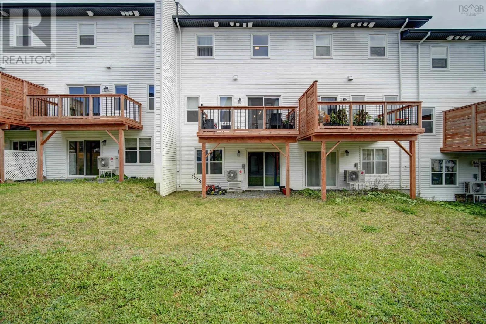 597 Cowie Hill Road