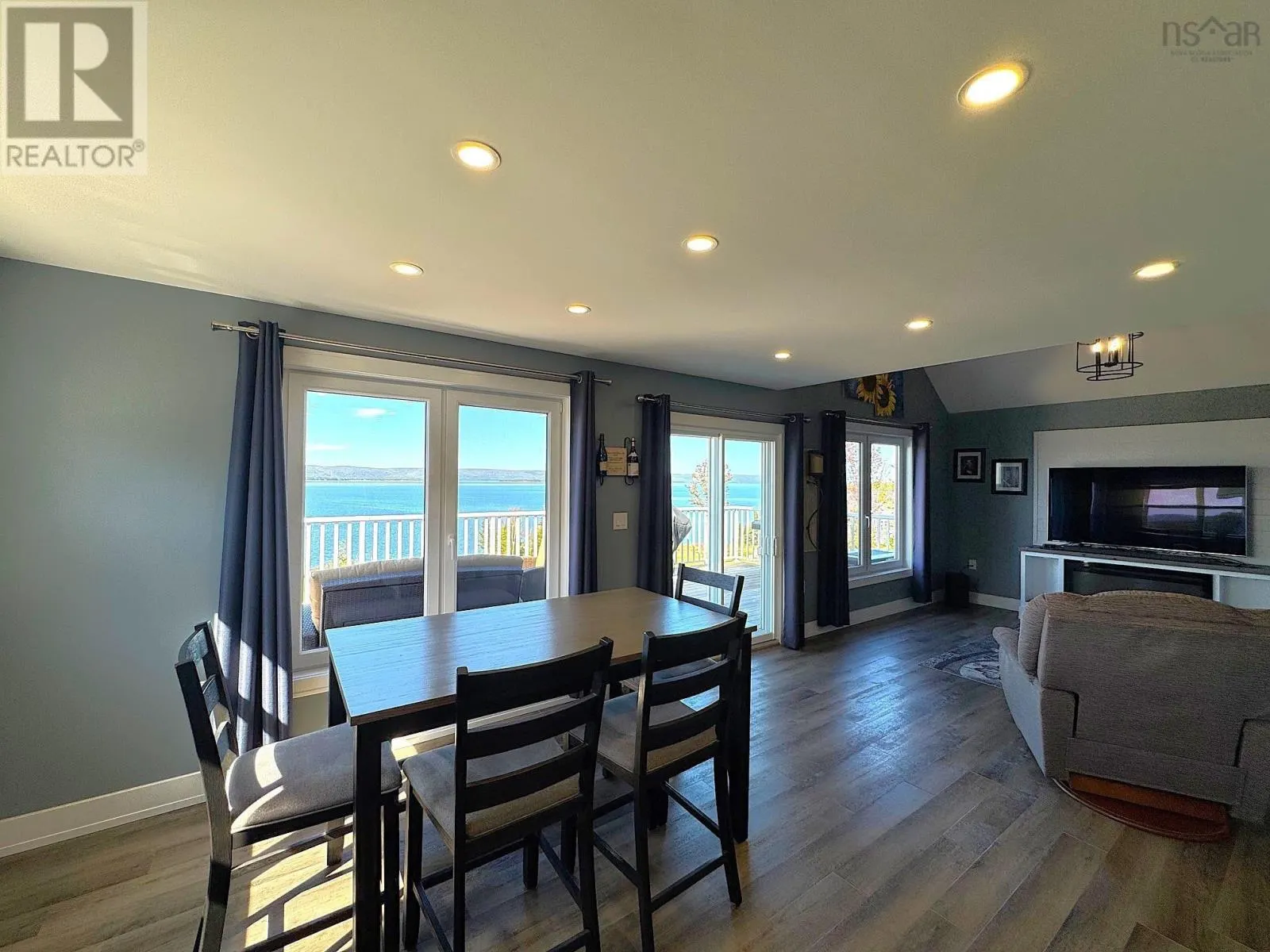 3359 West bay Rd