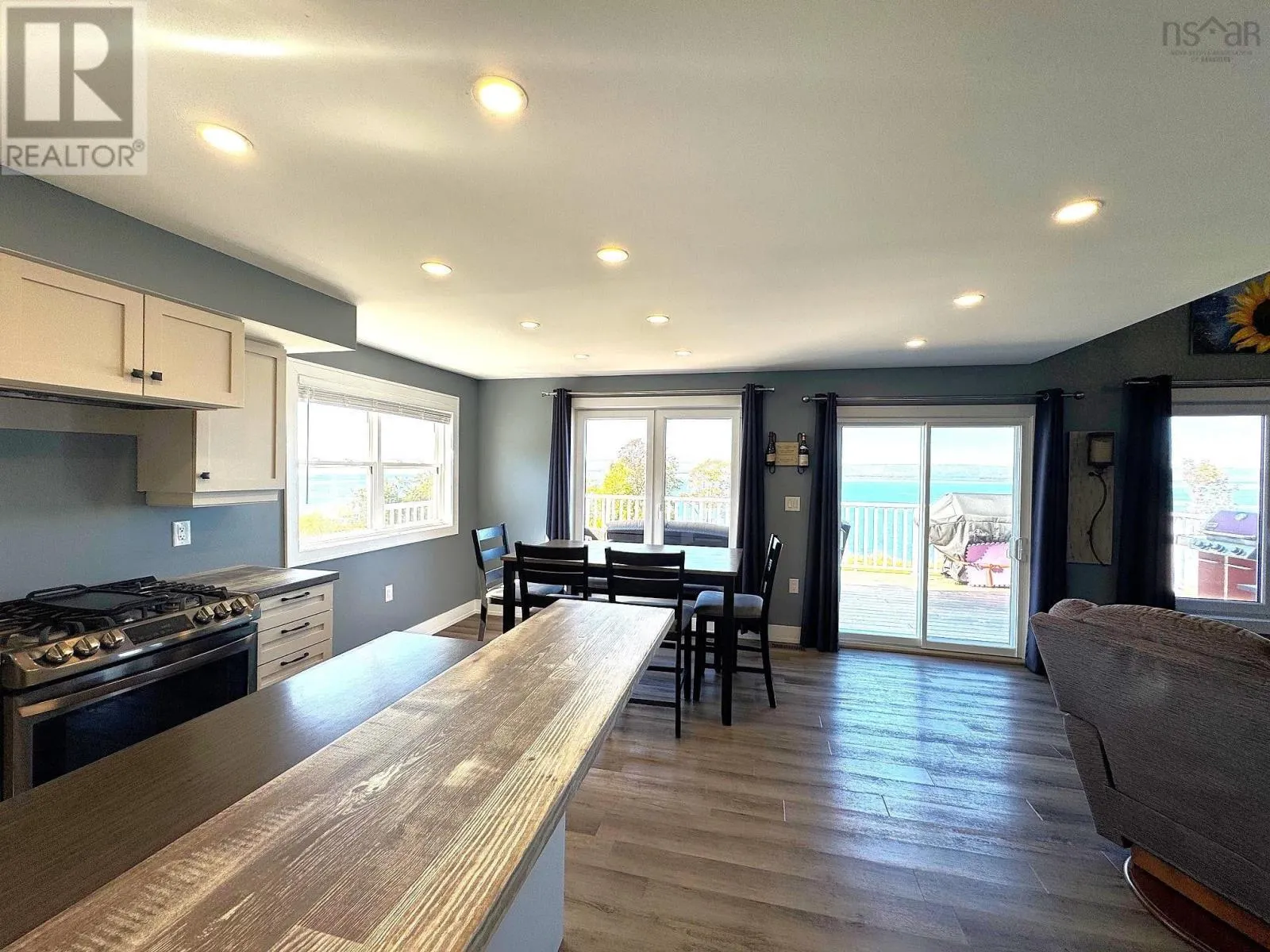 3359 West bay Rd