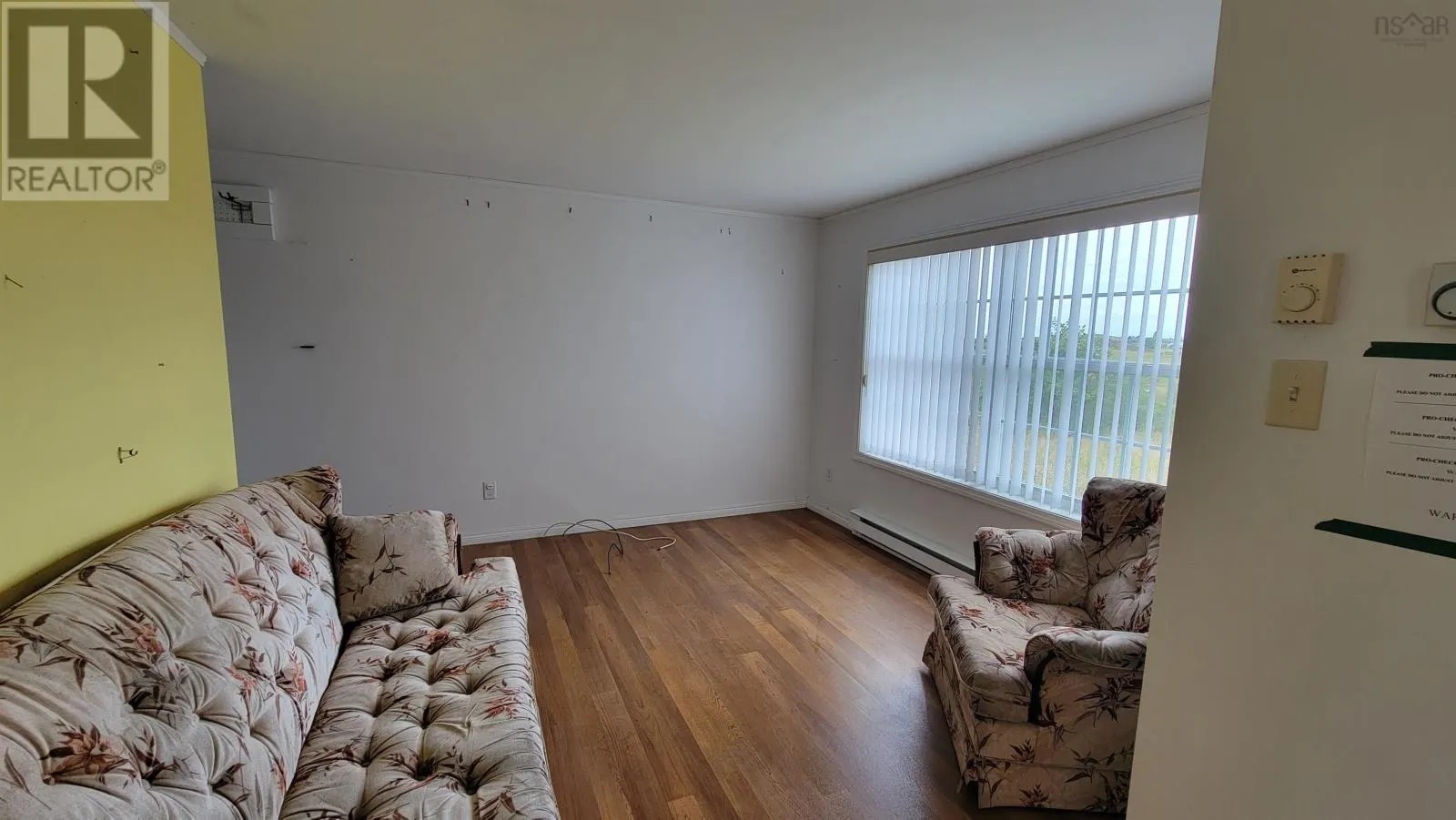1082 Main Shore Road
