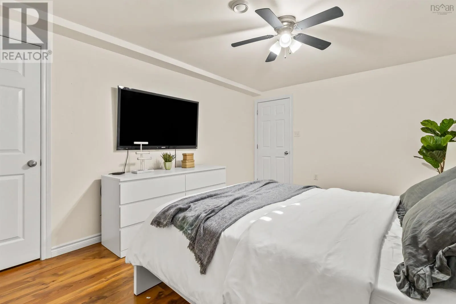 100 Elva Court