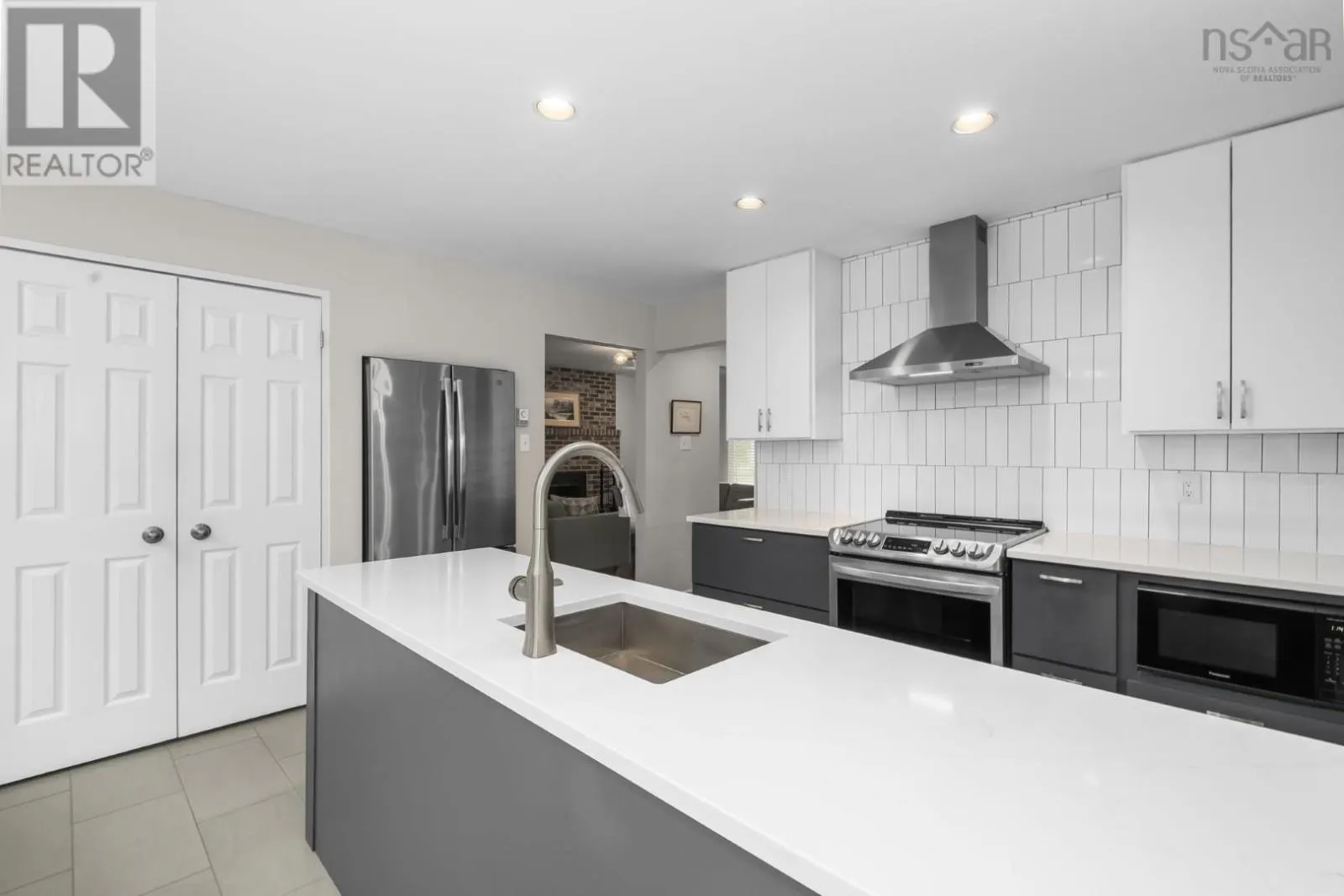 10 Parkvale Crescent