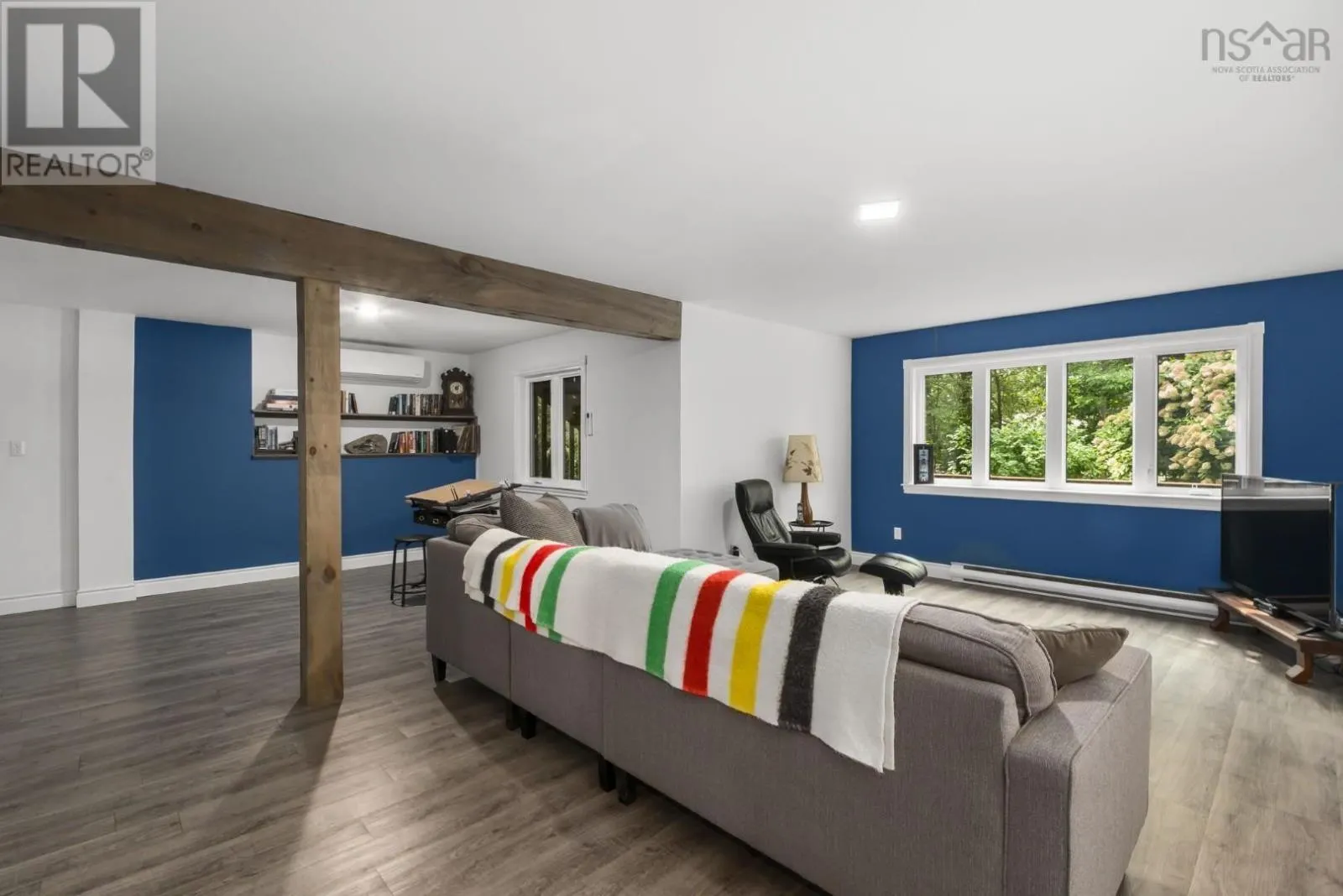 10 Parkvale Crescent